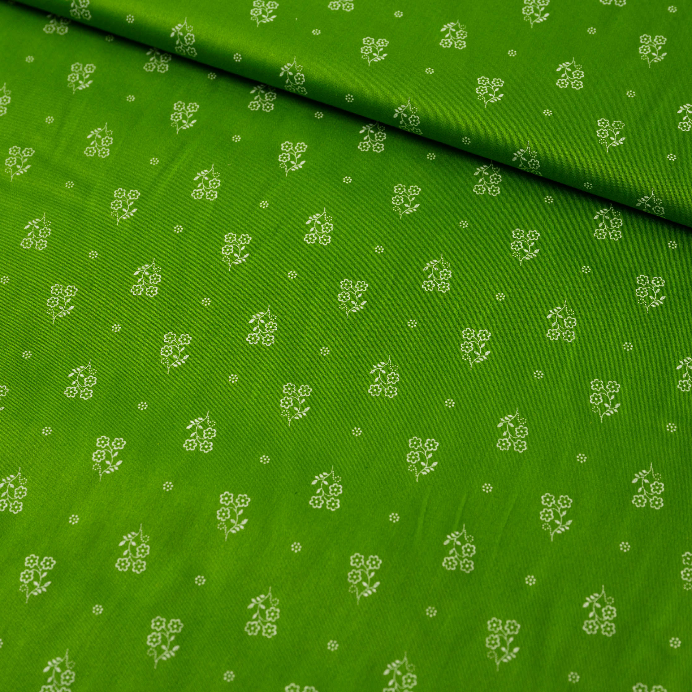Trachtenstoff geblümt Baumwolle Satin Grün 0,5m